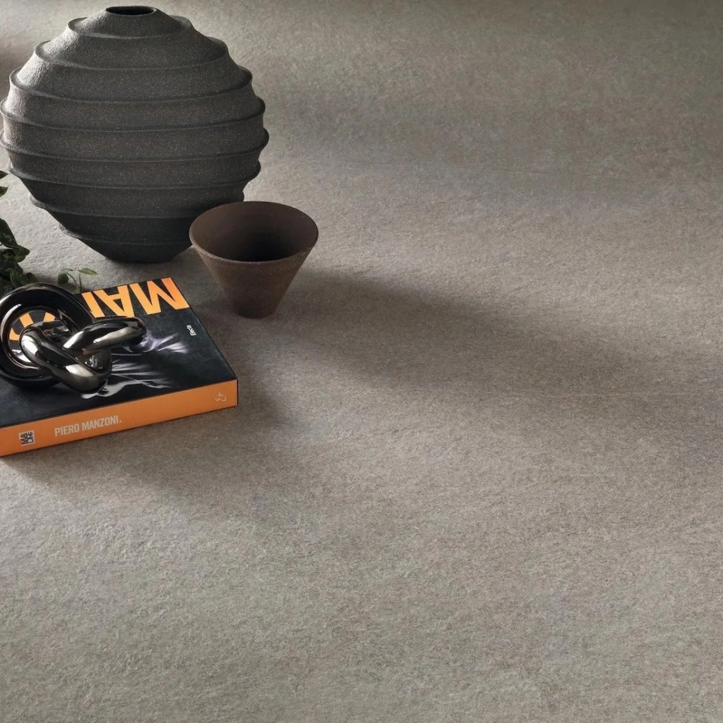 Boost Mineral Grey 60x60 Grip Sensitech