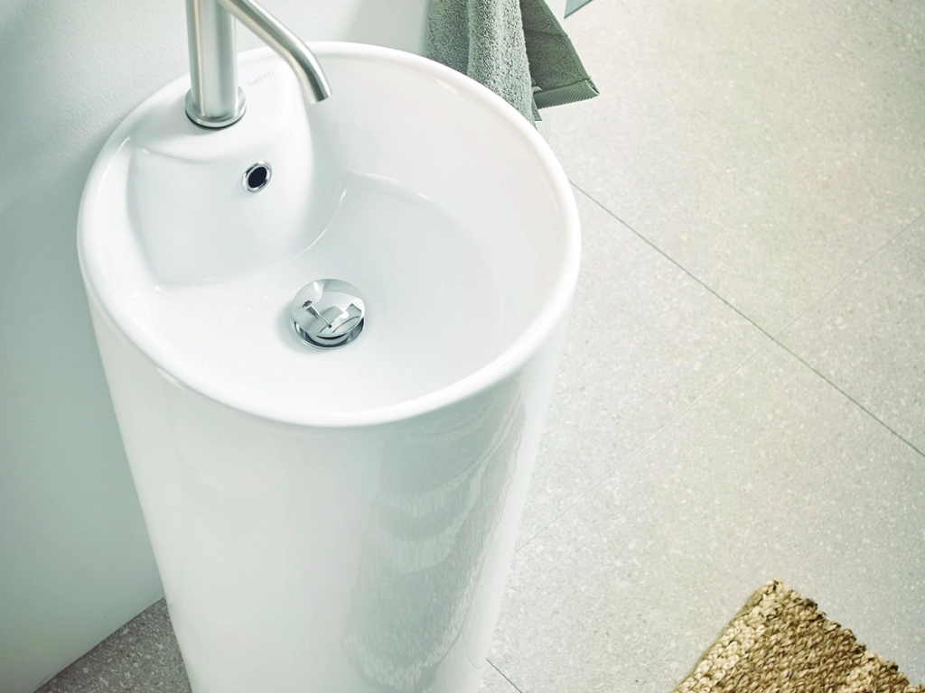 Умывальник freestanding Bathco Corrales 410x825