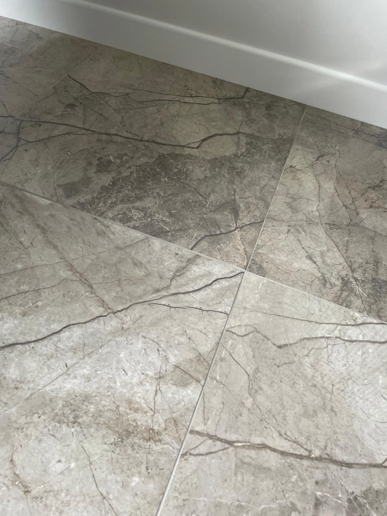 SILVER RIVER DARK MAT 60x60